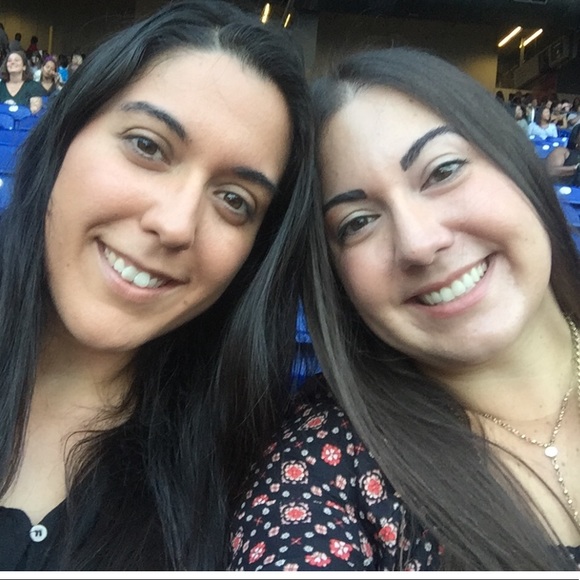 Meet your Poshers, Cristina & Jessica! - Picture 1 of 1